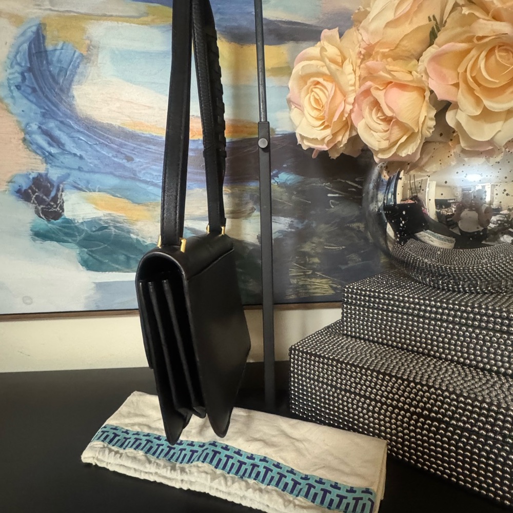 Authentic Tory Burch Brooke Black Leather Shoulder Bag - Picture 7 of 8